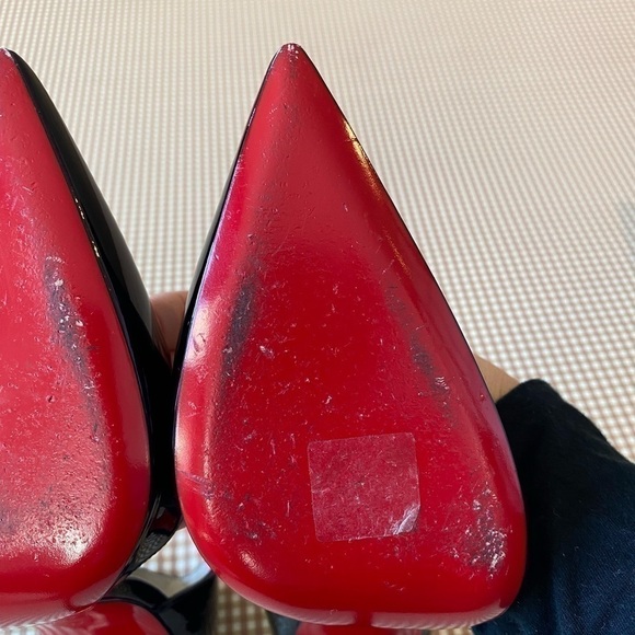 Christian Loubutine Iriza Patent Open-Side Red Sole Pumps. Size 39 - Picture 16 of 16